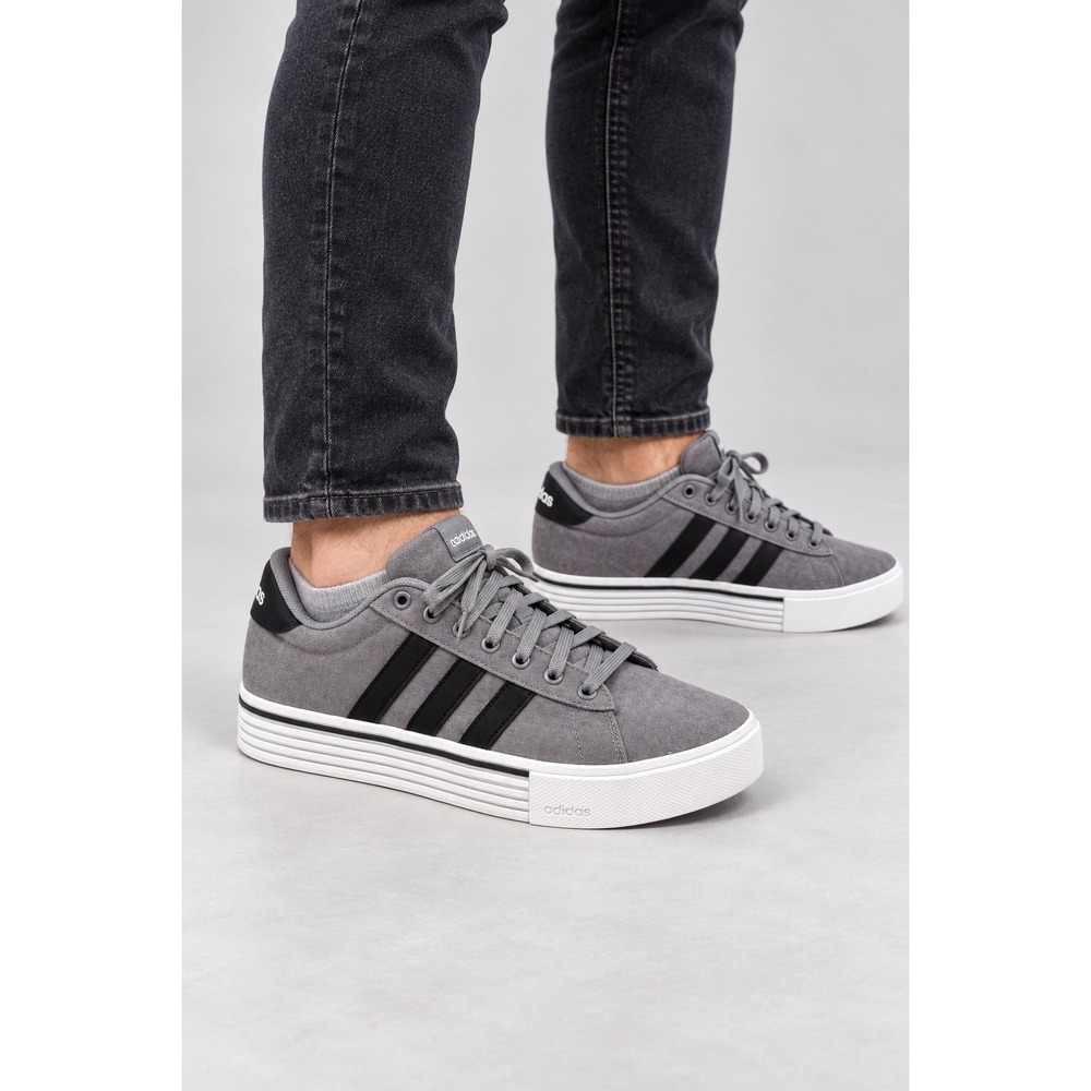 Adidas Bravada 2.0 Platform Mens 9 Gray Black Canvas Skate Shoes Sneakers